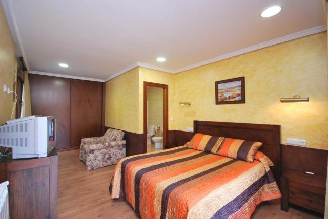 Hotel Arenas De Cabrales- Apartamentos エクステリア 写真